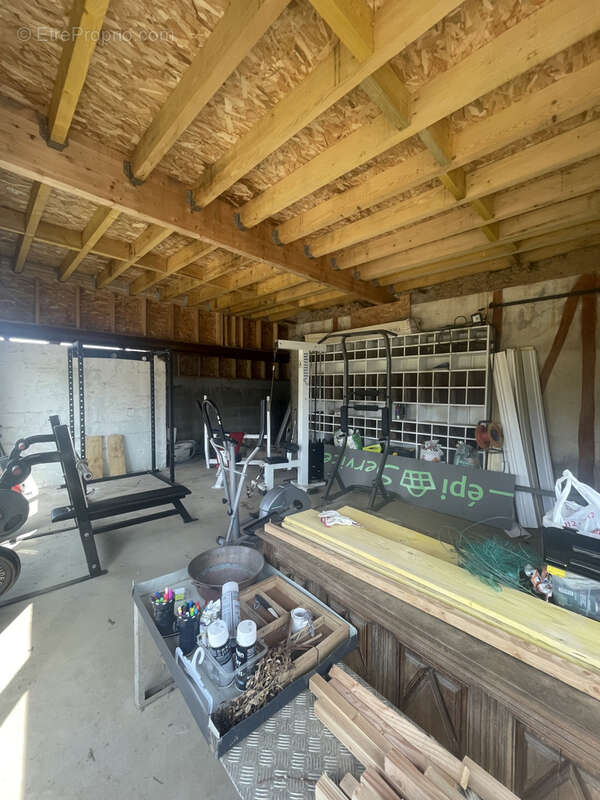 Maison à CHATILLON-SUR-COLMONT