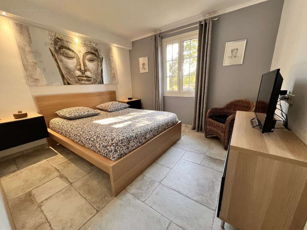 Maison à SAINT-SATURNIN-LES-APT