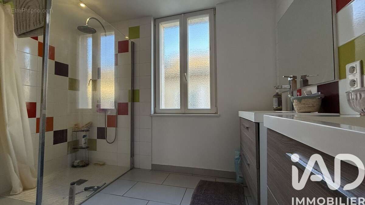 Photo 7 - Maison à GENNES