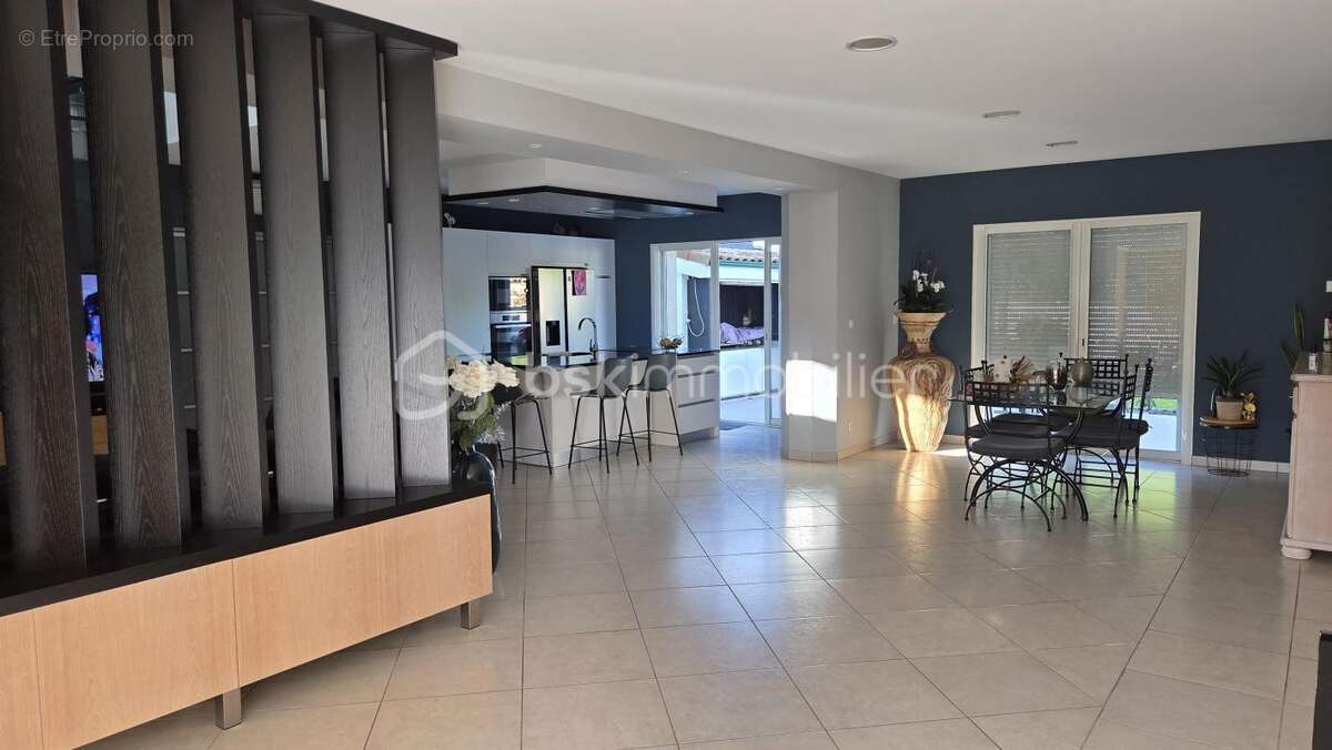Magnifique propriete de 370m² - photo 4