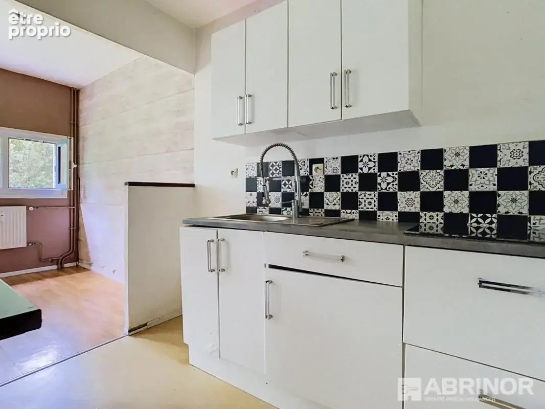 Appartement t3, en rez-de-chaussee, dans residence securisee, 2 chambres , stationnement - photo 3