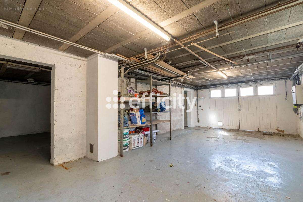 Maison à VILLENEUVE-LE-ROI