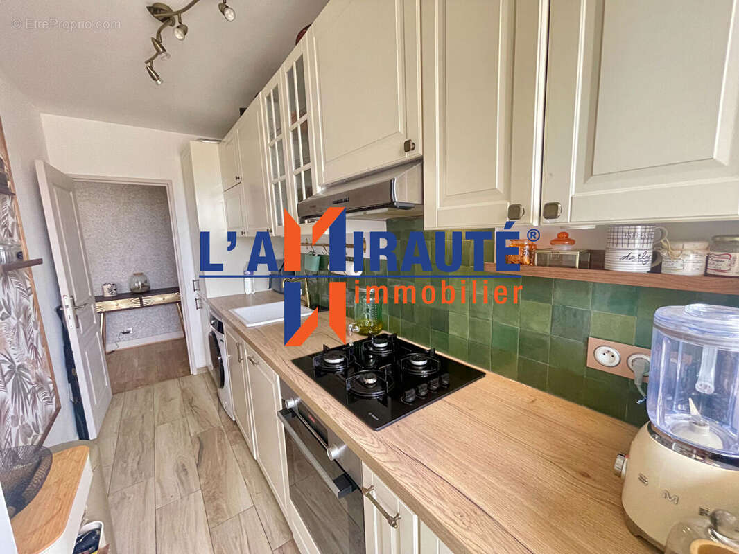 Appartement à SARTROUVILLE