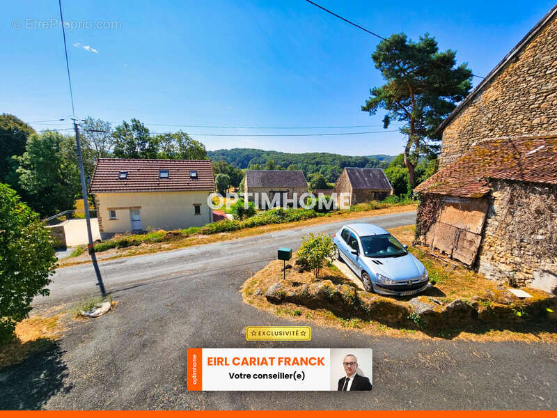 Maison à SAINT-ETIENNE-DE-FURSAC