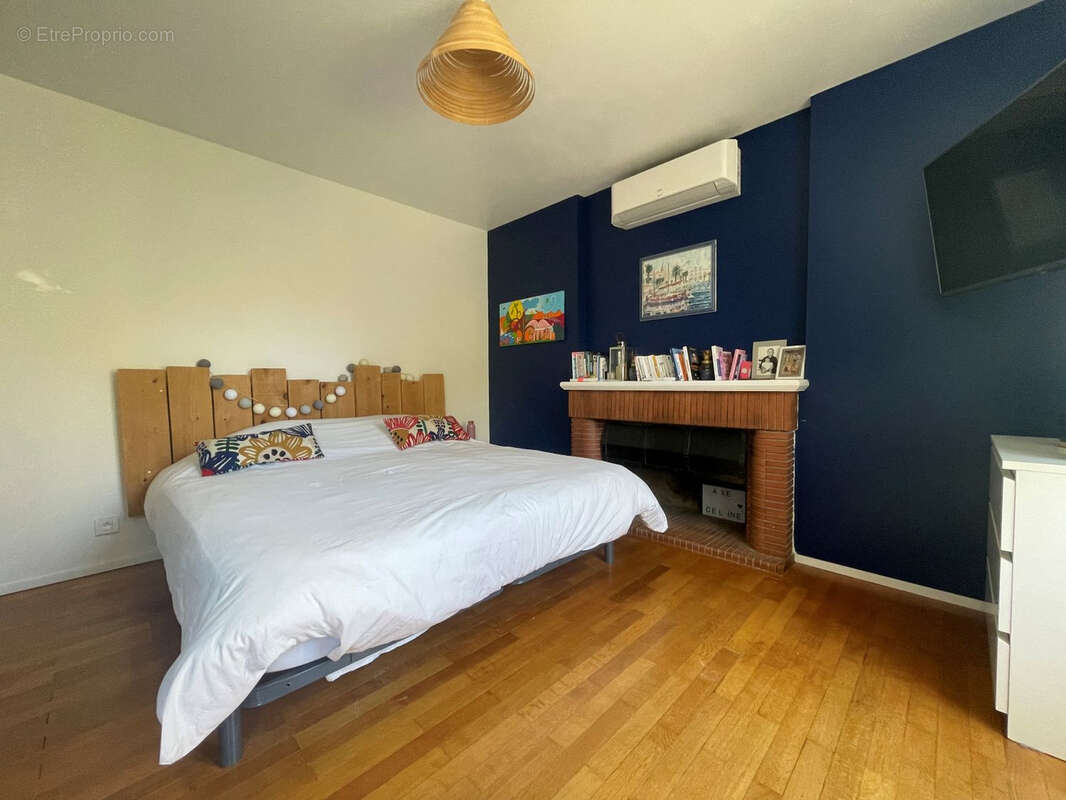 Maison à RIOM-ES-MONTAGNES