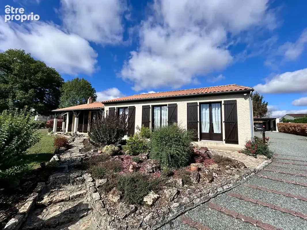 Maison Aigondigne 5 pièce(s) 117 m2 - photo 11