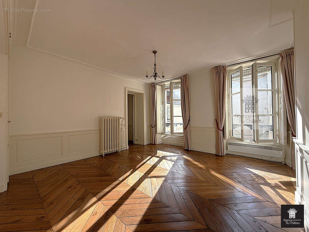 Appartement à VERSAILLES