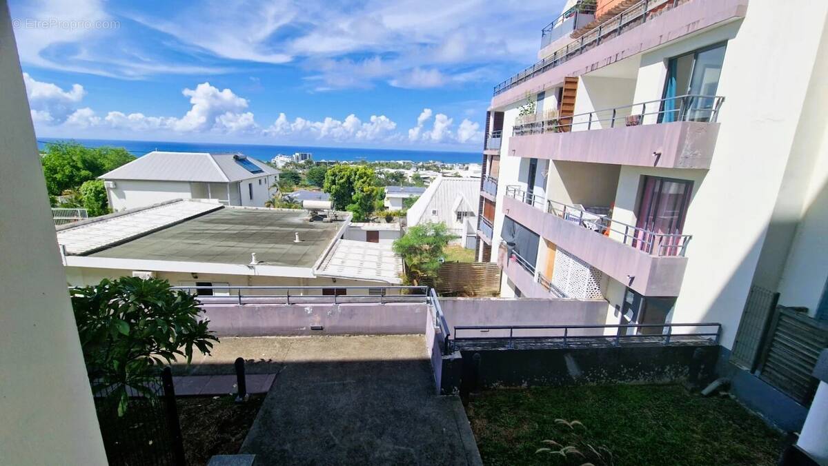 Appartement à SAINT-DENIS