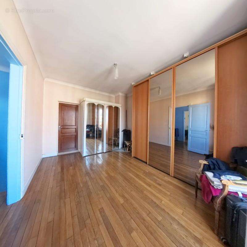 Maison à MAISONS-ALFORT