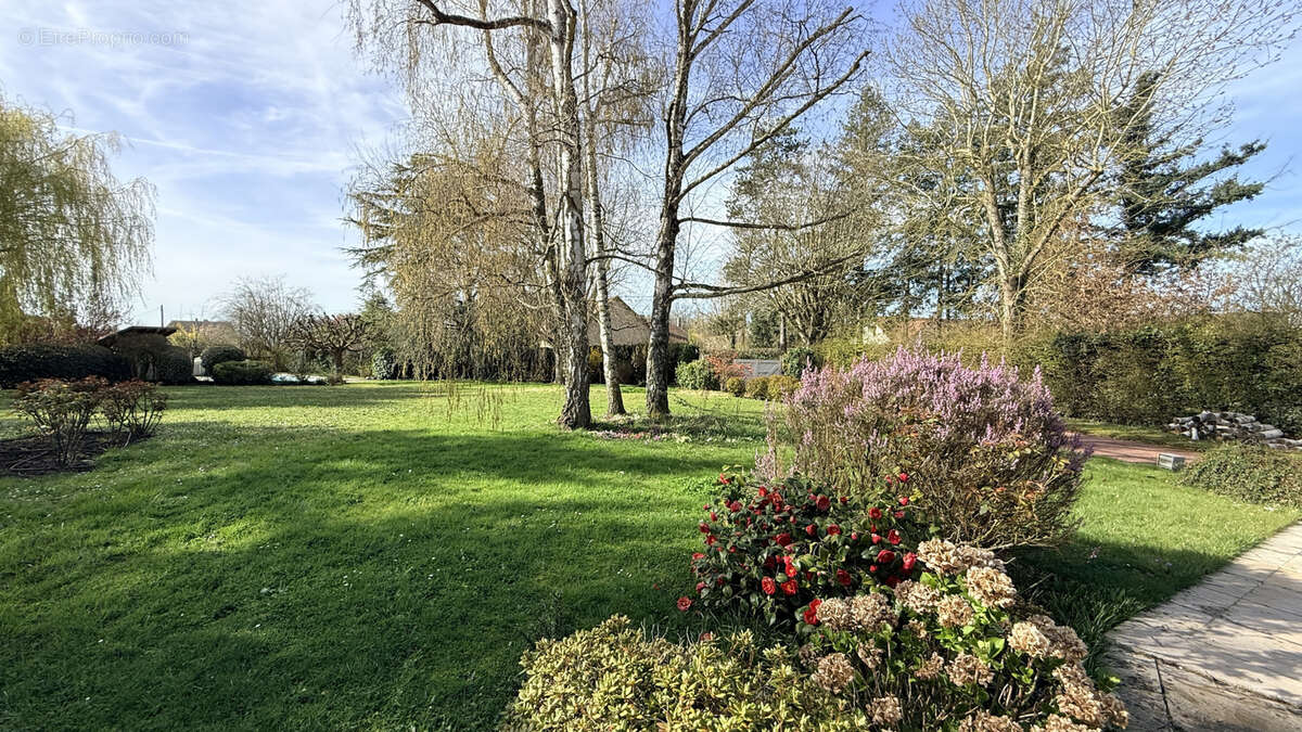 Maison à AUTOUILLET