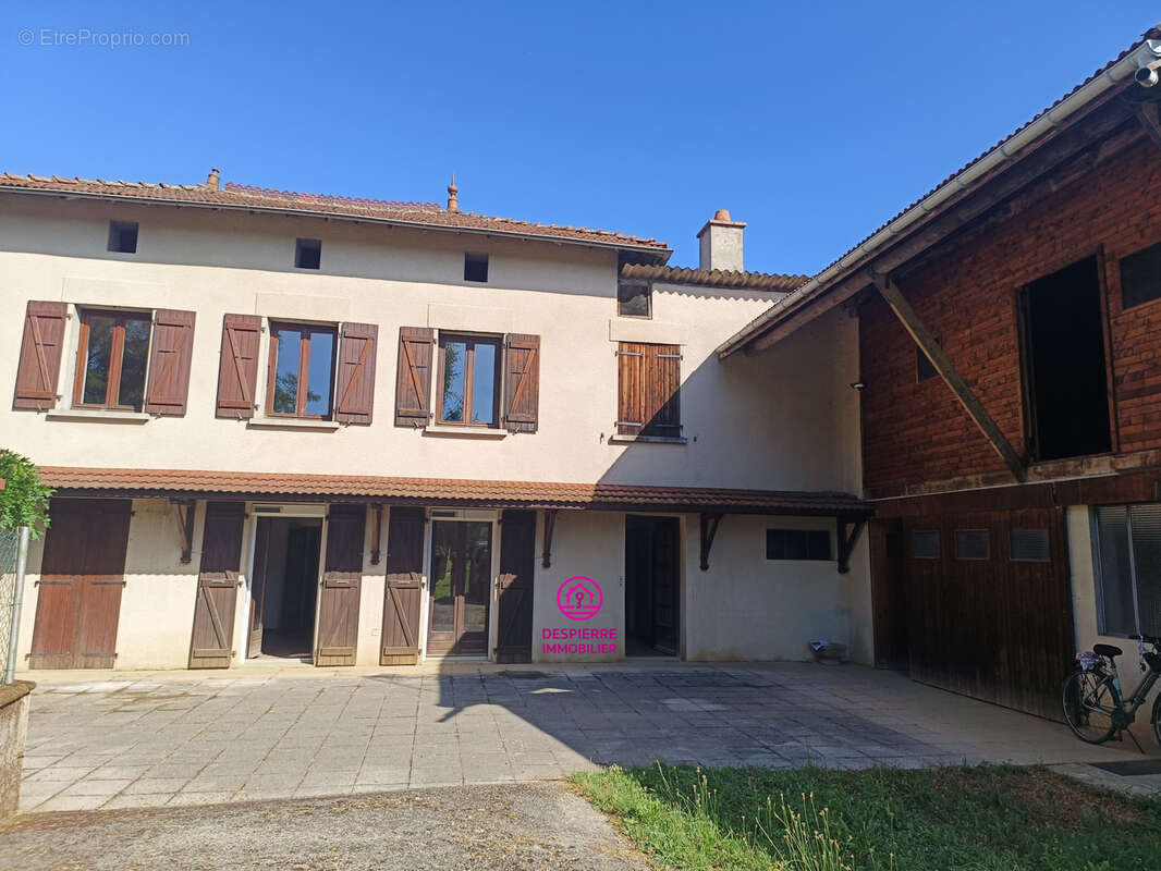 Maison à MANTHES