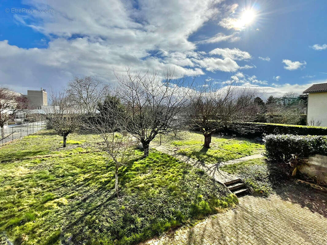 Maison à TASSIN-LA-DEMI-LUNE