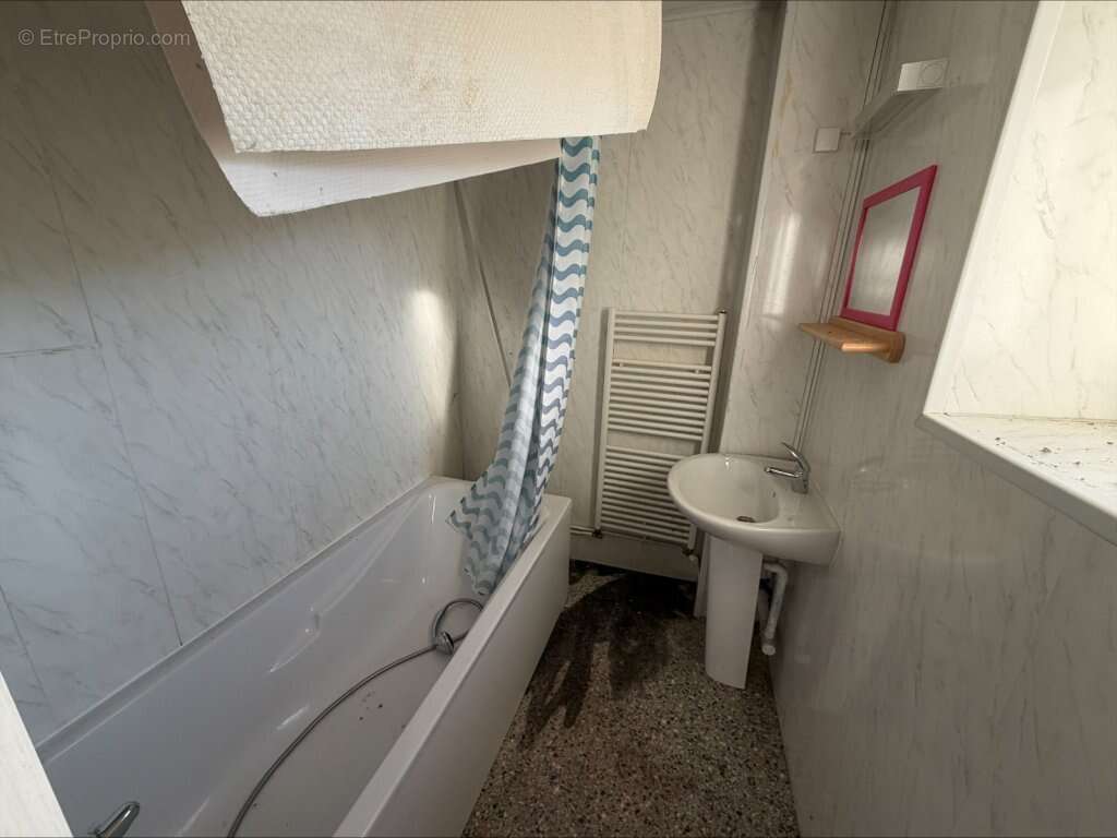 Appartement à SAINT-SERNIN-DU-BOIS