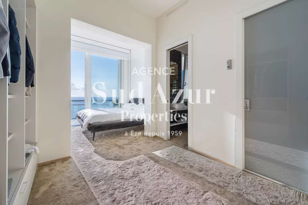 Appartement à ROQUEBRUNE-CAP-MARTIN