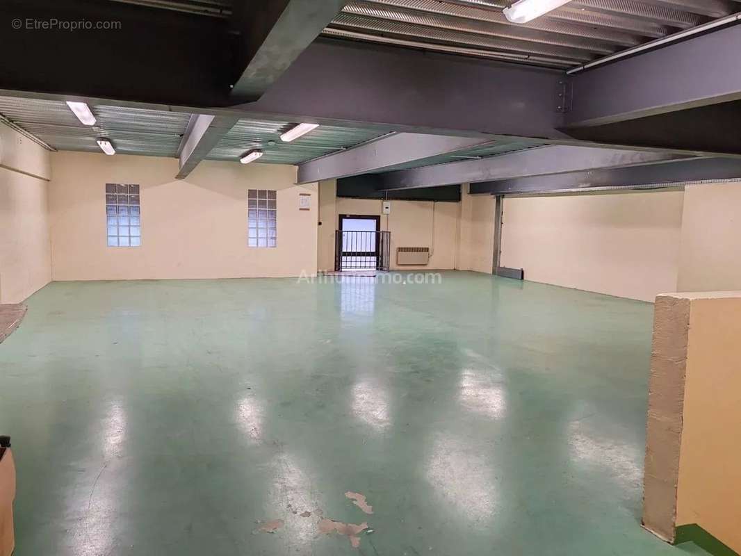 Commerce à BOISSY-SAINT-LEGER