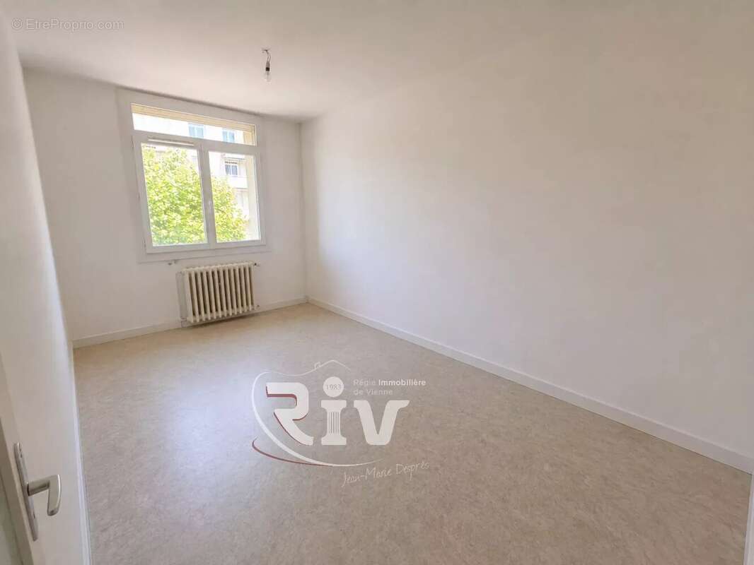 Appartement T3 avec balcon - photo 4