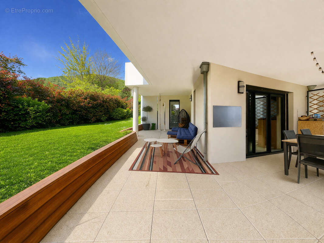 Appartement à DIVONNE-LES-BAINS