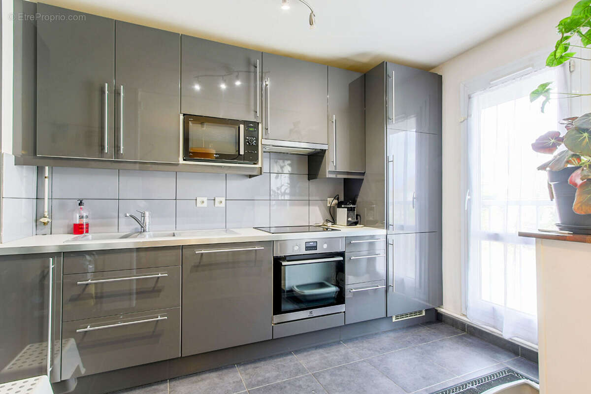 Appartement à BEYNES