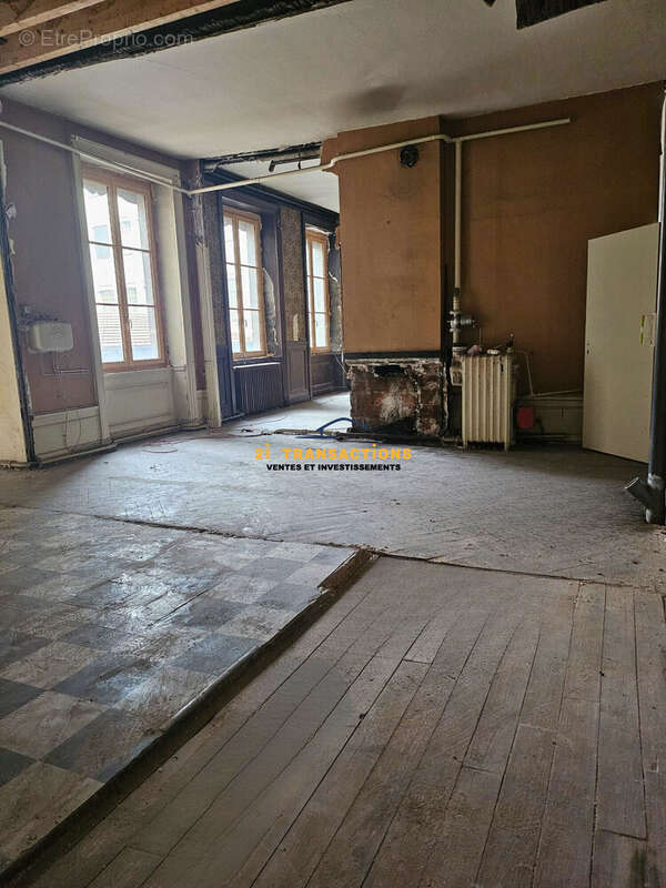 Appartement à SAINT-ETIENNE