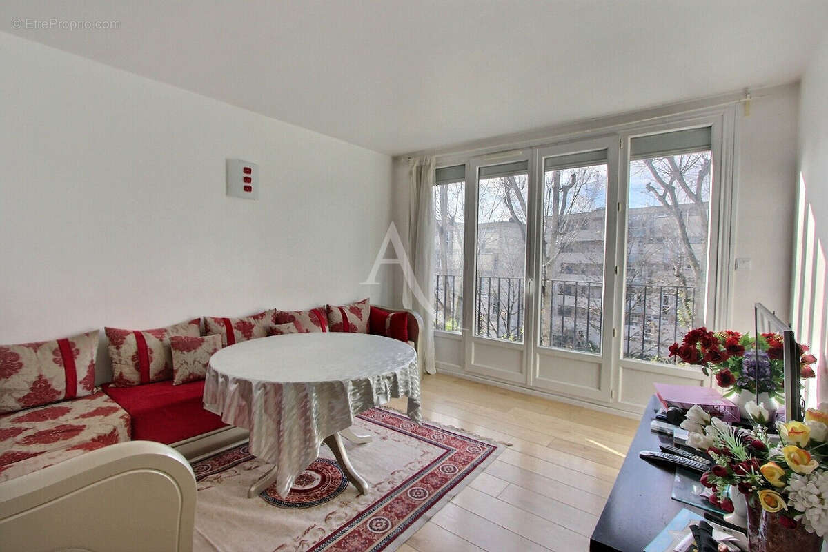 Appartement à GENNEVILLIERS