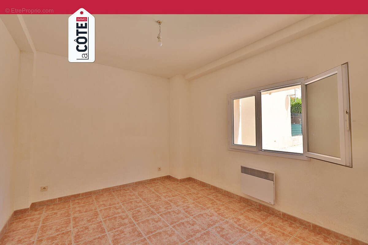 Appartement à ENSUES-LA-REDONNE