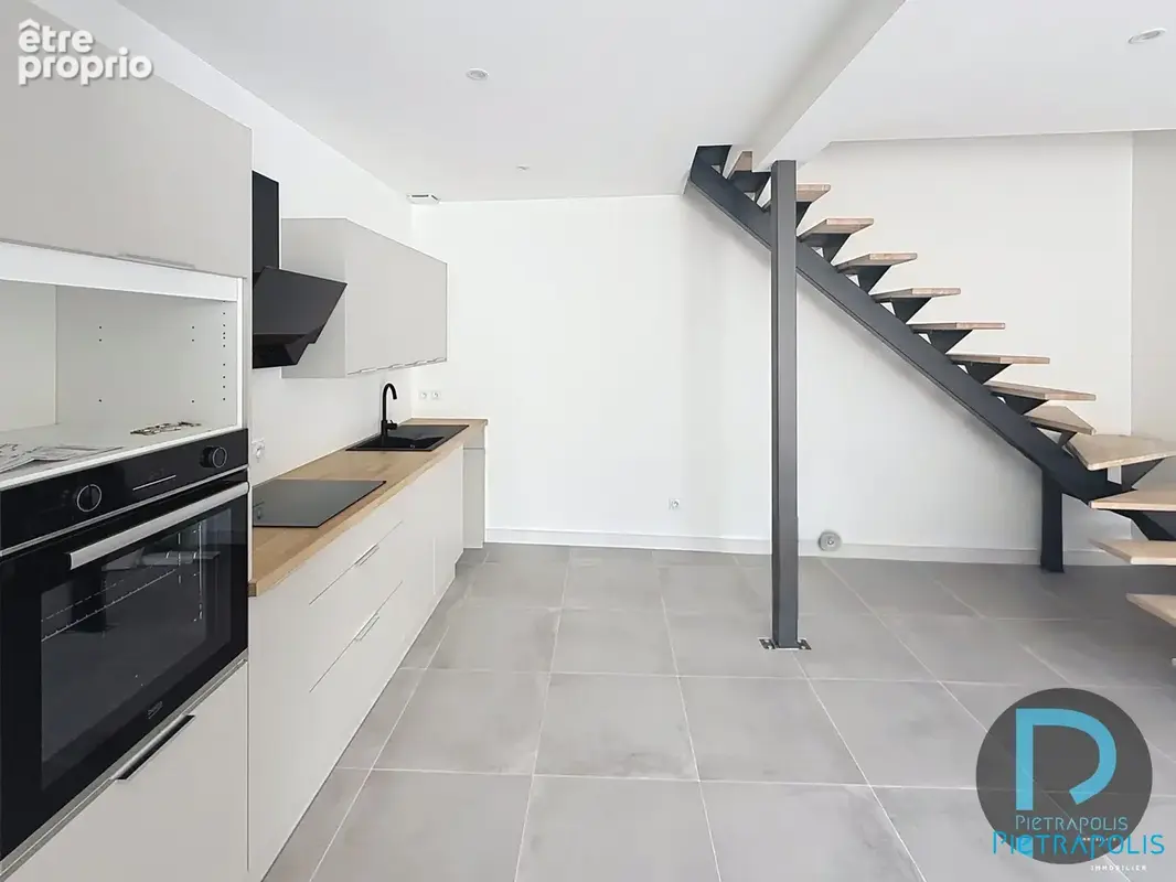 Maison 4 pièces 91 m² à vendre à Manziat (01570) - photo 2