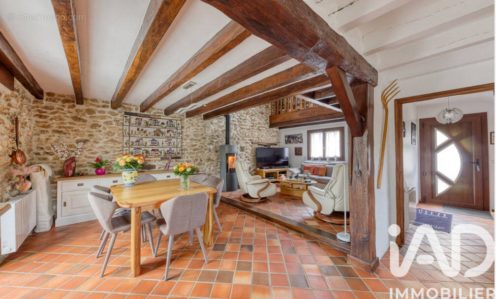 Photo 1 - Maison à LIVERDY-EN-BRIE