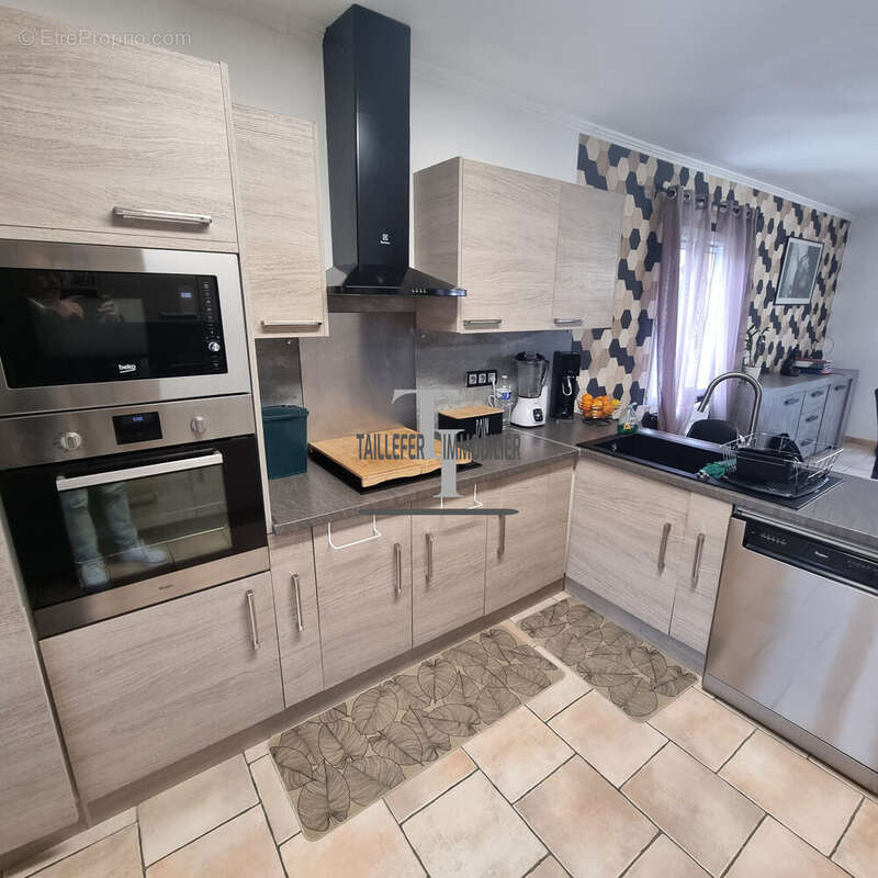 Maison à SAINT-ASTIER