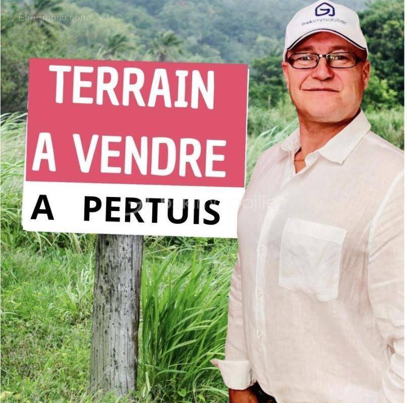 Terrain à PERTUIS