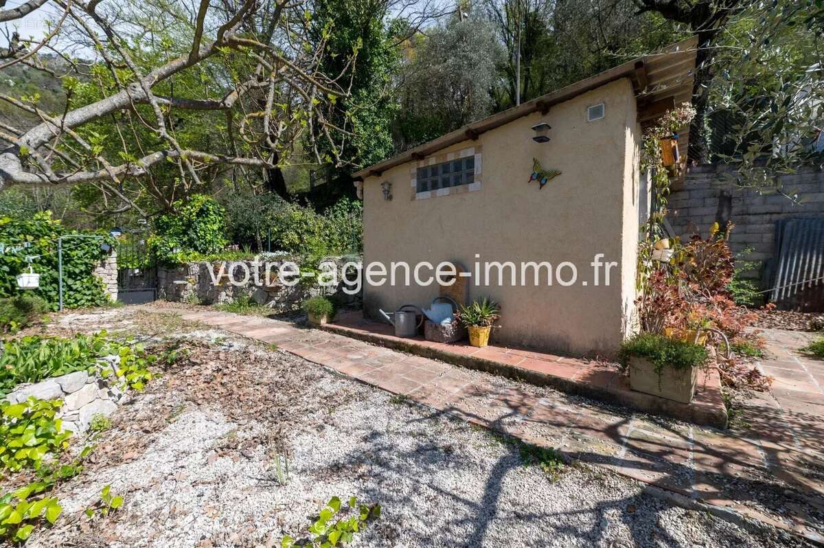 Peille, belle maison 105m² + garage 30m² Piscine + dépendance - photo 21
