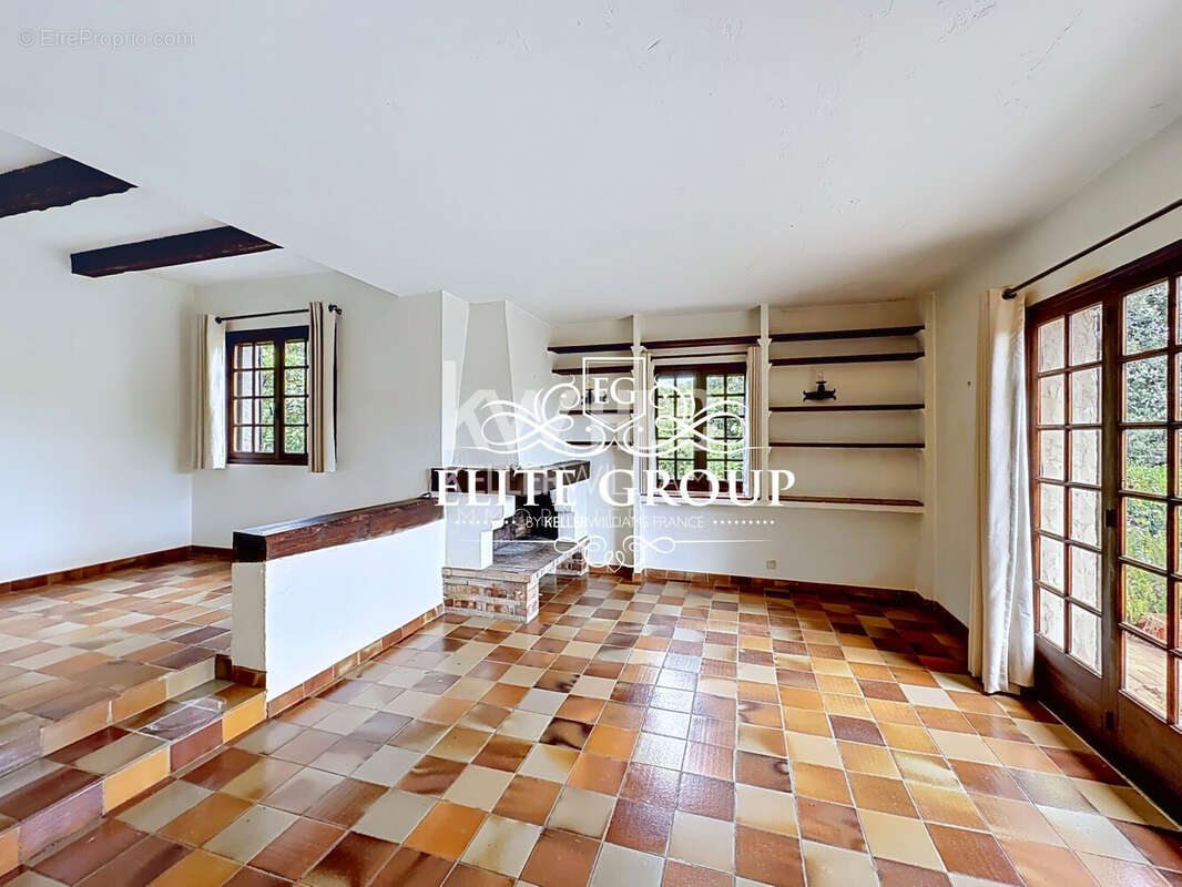 Maison 181 m² à Antibes  - photo 5