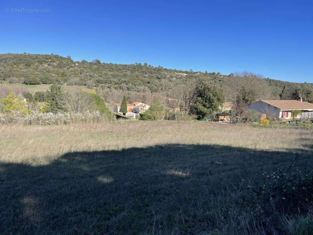 Terrain à GINASSERVIS