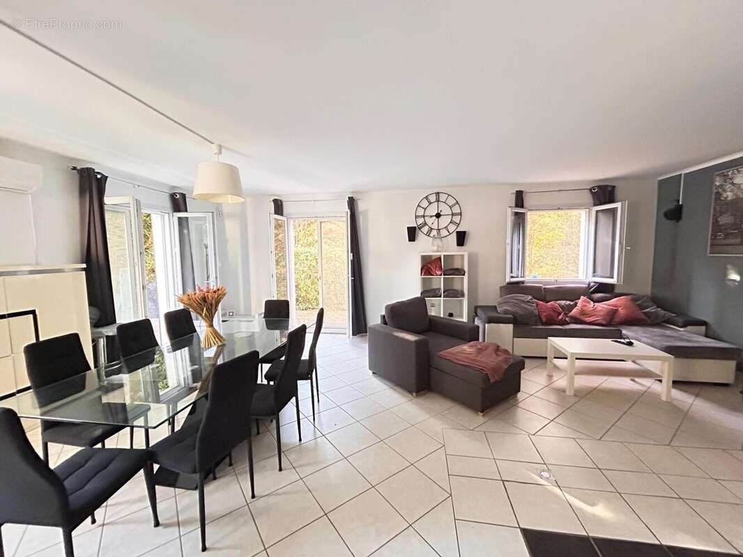 Photo 3 - Maison à ANSOUIS