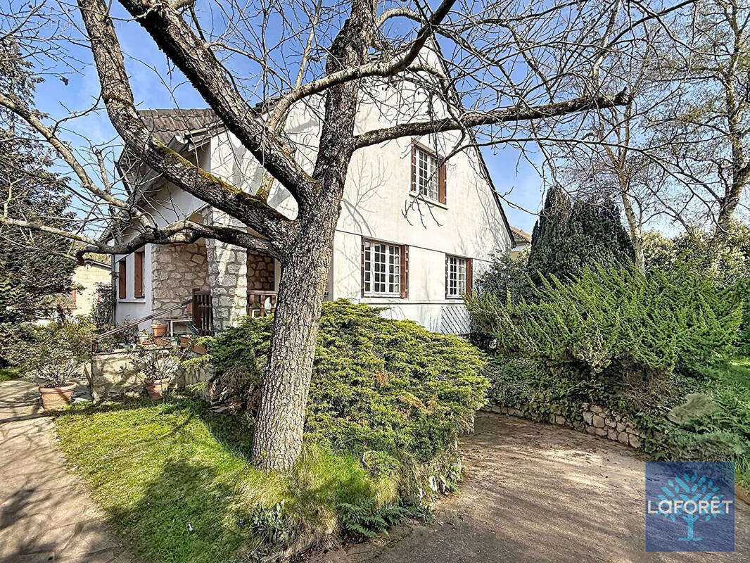 Maison à VIGNEUX-SUR-SEINE