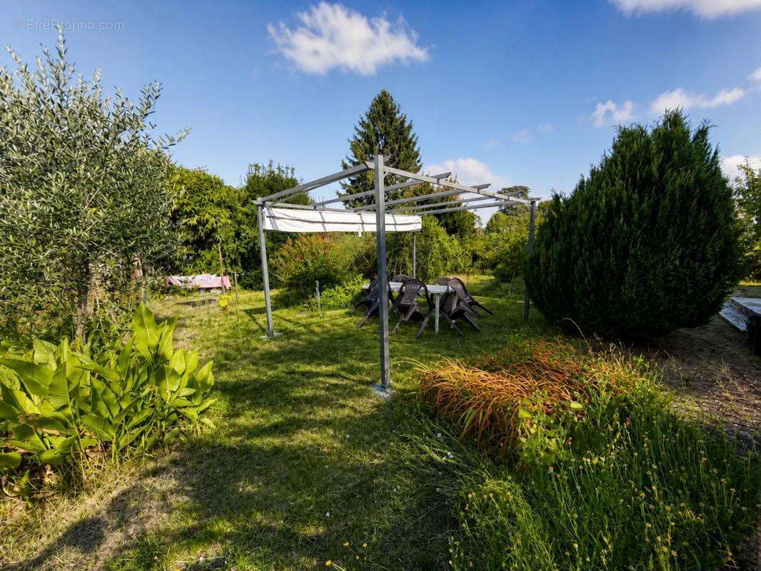 Maison de 8 pièces de 141 m² à La Chapelle-Saint-Laurent - photo 18