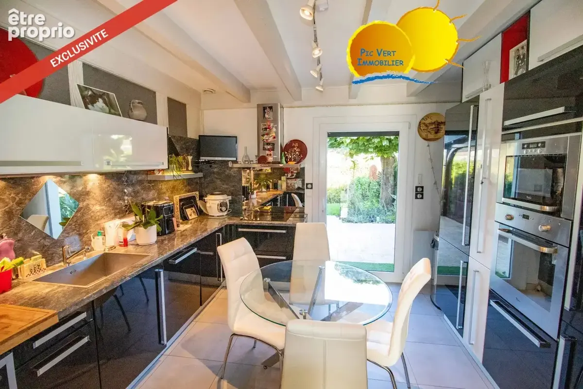 Maison d'architecte, 5ch, sous-sol, piscine, terrain 1400m² - photo 14