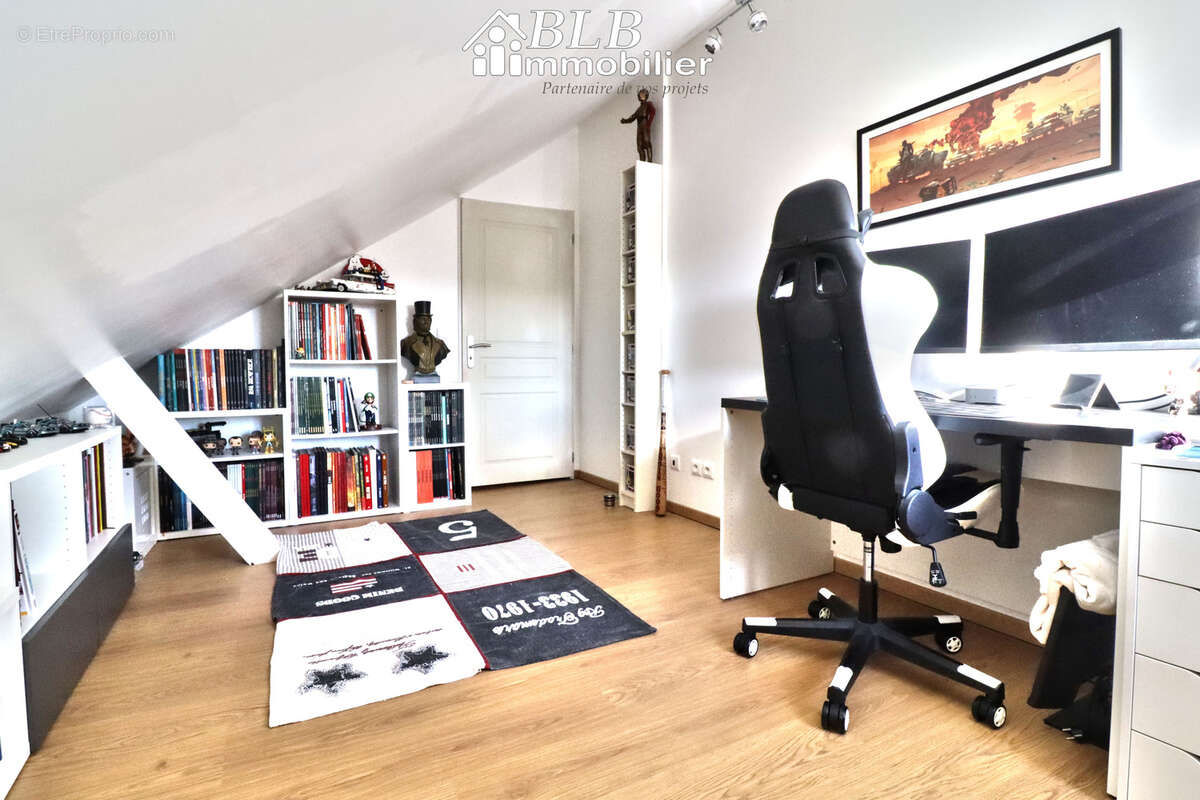 Appartement à LE PERRAY-EN-YVELINES