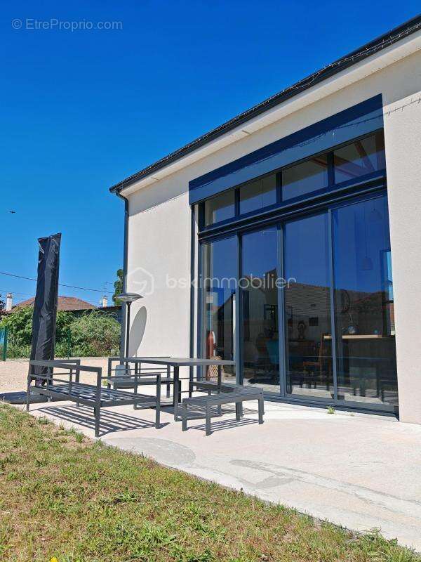 Maison à SAVIGNE-SUR-LATHAN