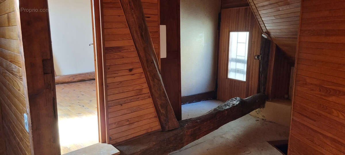 Maison à SAINT-JEAN-DE-LA-PORTE