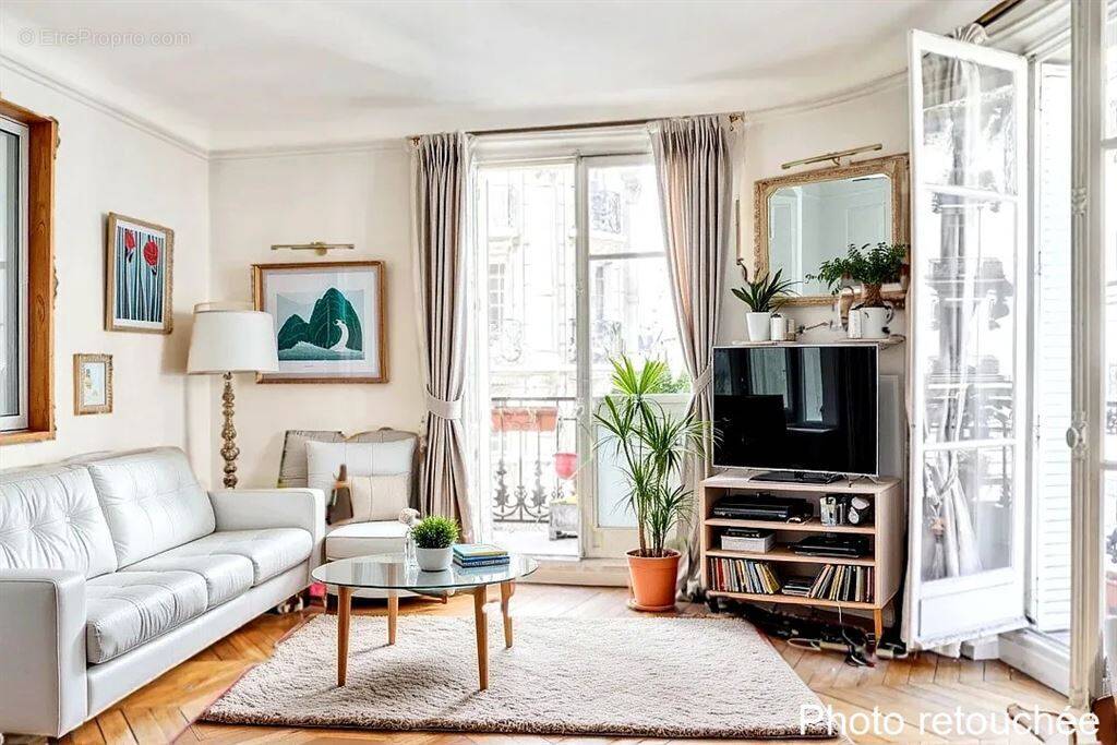 Appartement à PARIS-18E