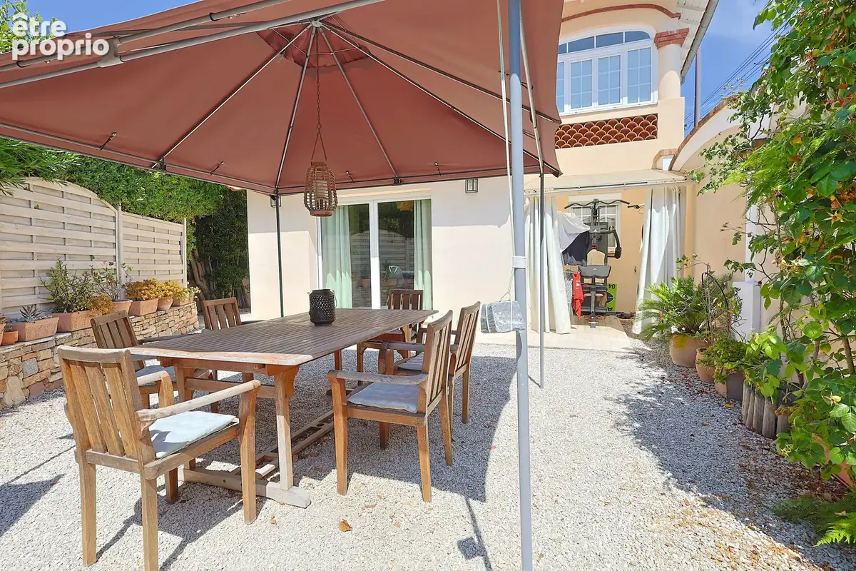 Maison de ville – Entre Antibes et Juan-les-Pins - photo 3