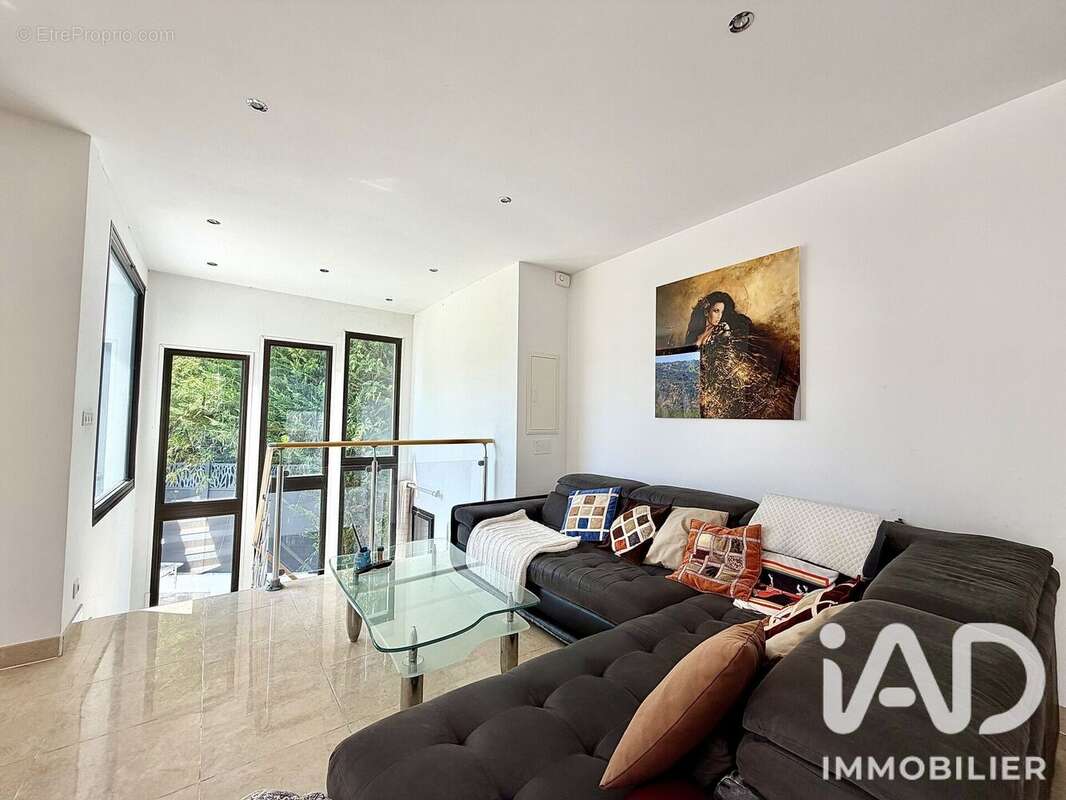 Maison 191 m² à La Turbie  - photo 4