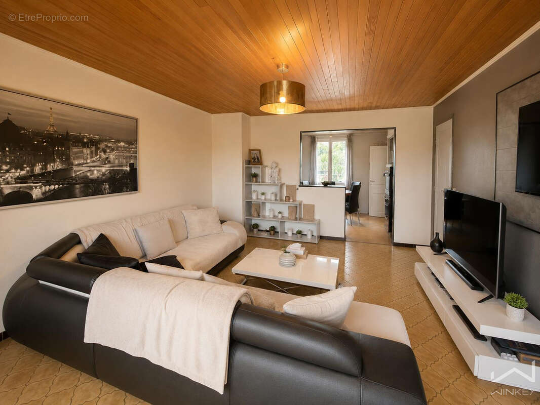 Appartement à SAINT-MONTAN
