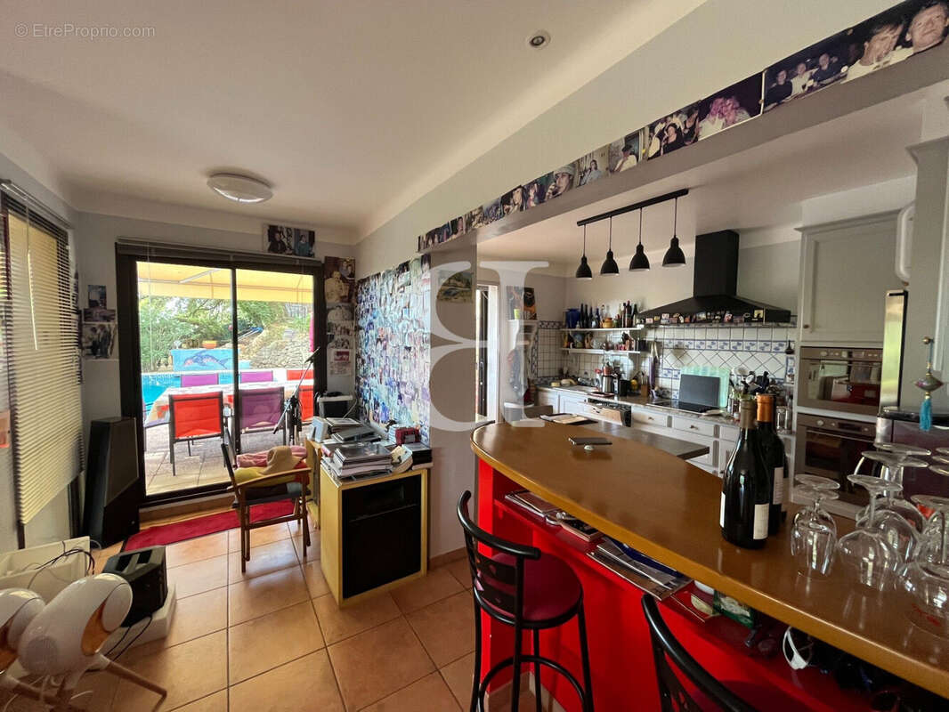 Maison 316 m² à Beaumes-De-Venise  - photo 6