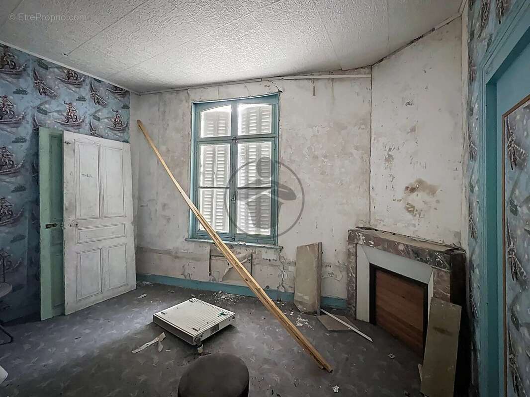 Maison à SAINT-QUENTIN