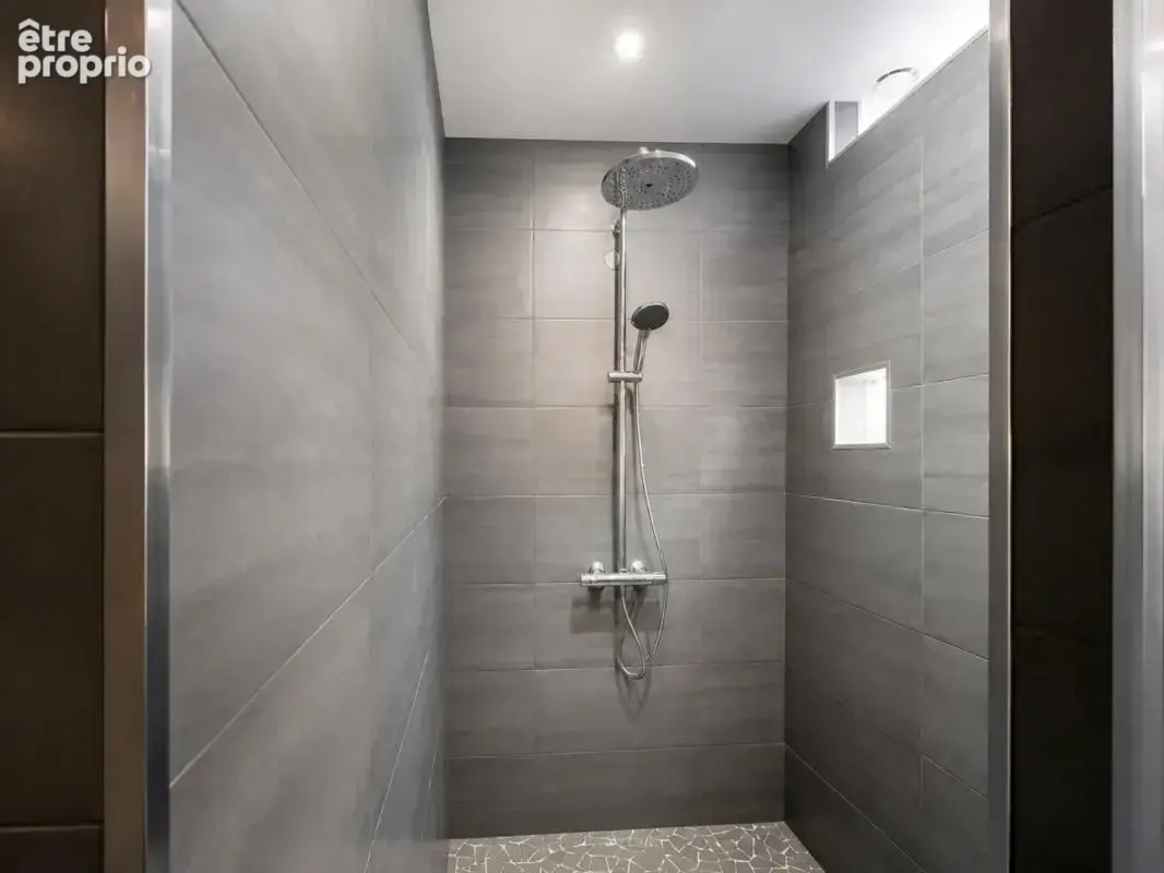 Maison de 4 pièces de 138 m² à Bournoncle-Saint-Pierre - photo 9