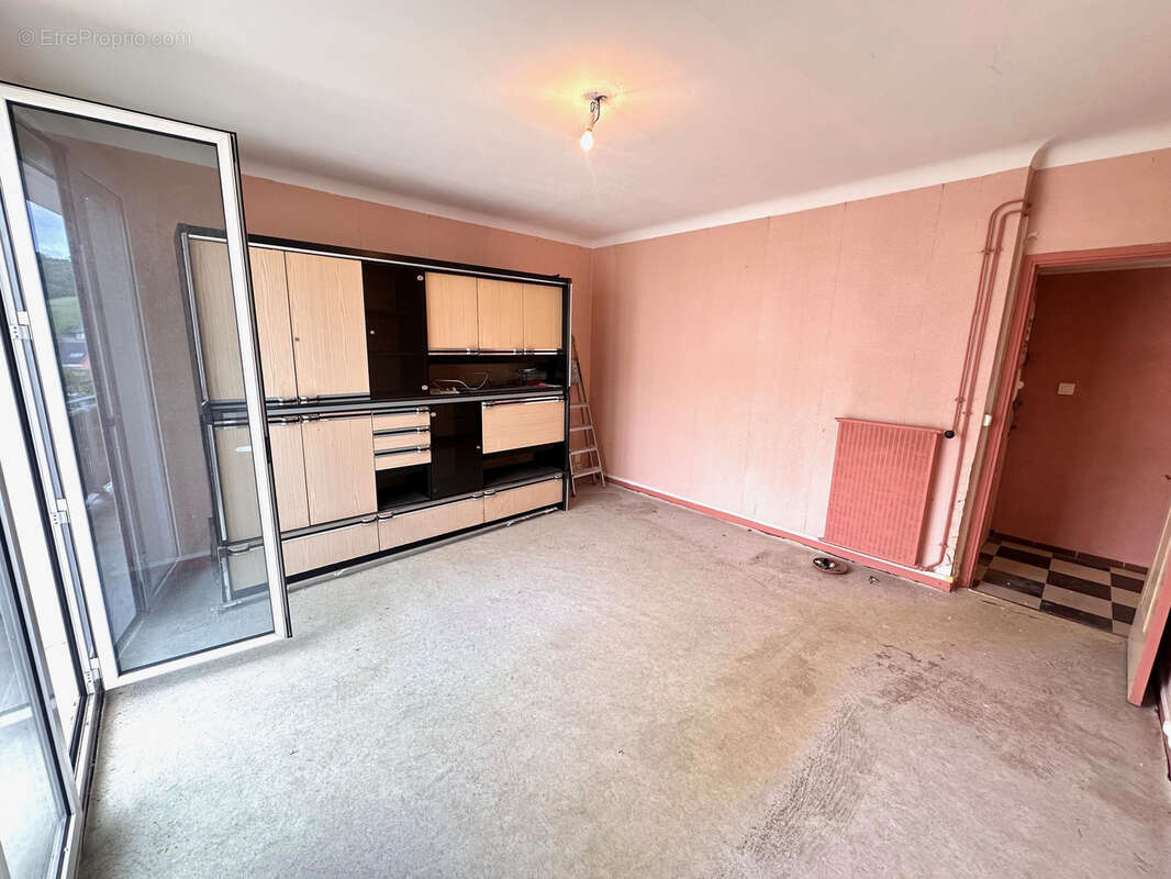 Appartement T4 de 65,81 m2 avec cave, garage , spécial investisseurs  VIDEO sur demande - photo 2