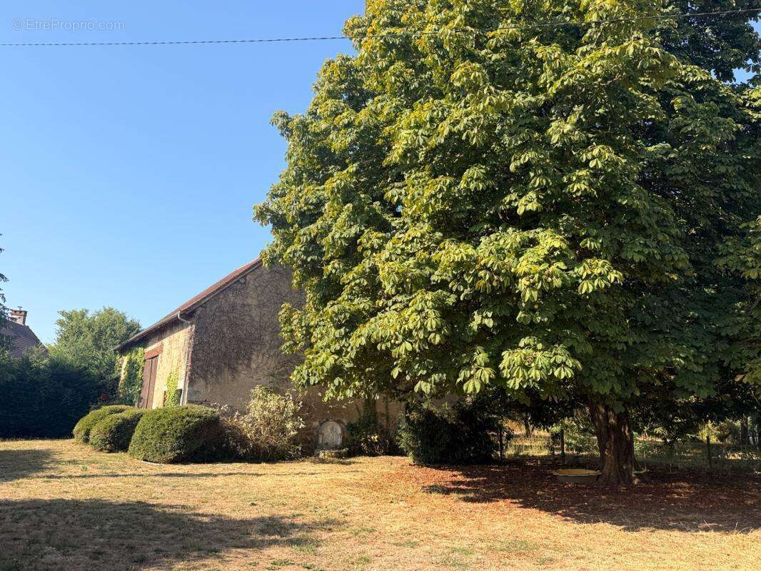 Propriété de caractère 284m² habitable, 5 chambres, annexe + grange sur terrain de 6885m² 197 000 € - photo 80