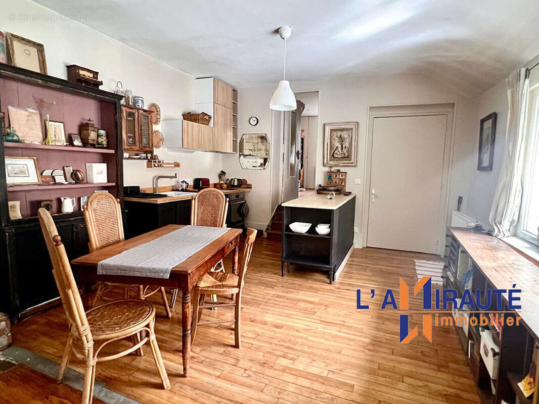 Appartement à HOUILLES