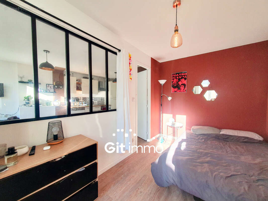 Appartement à MARSEILLE-6E